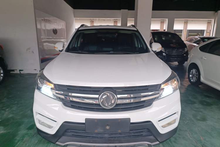 Used Dongfeng Fengon S560 2018 1.8L Manual Urban Model 7 Seats
