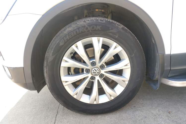 Used Volkswagen Tiguan L 2017 330TSI Automatic Two-Wheel Drive Luxury Edition
