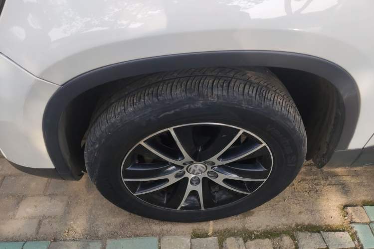 Used Volkswagen Tiguan 2015 2.0 TSI Automatic All-Wheel Drive Luxury Edition