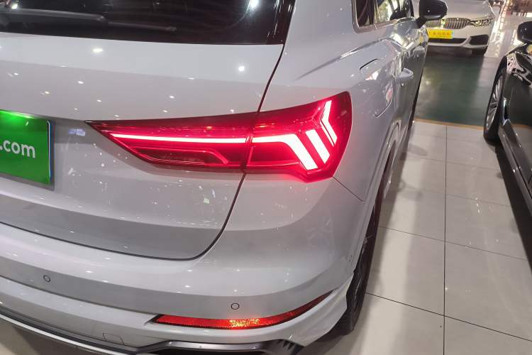 Used Audi Q3 2021 35 TFSI Fashion Dynamic Model