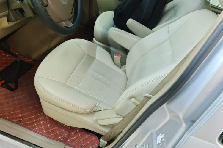 Used Buick GL8 2014 2.4L Classic Edition