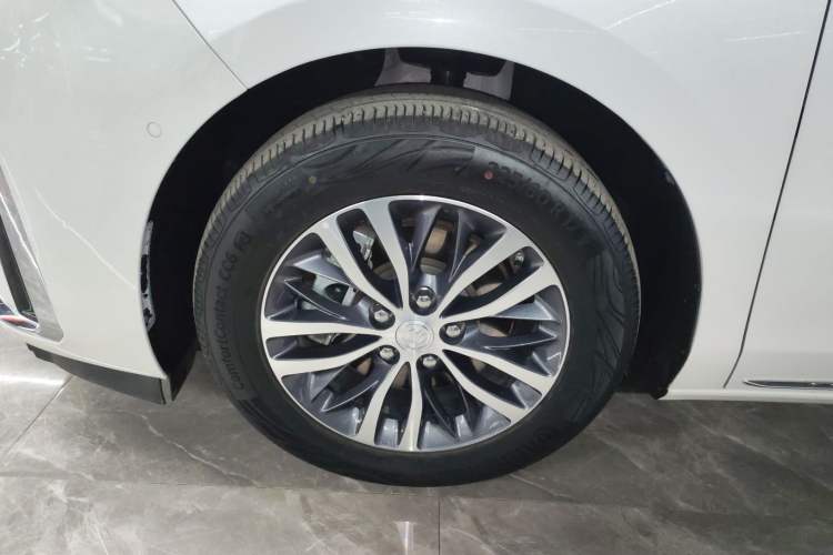 Used Buick GL8 2023 ES Lu Zun Deluxe Model
