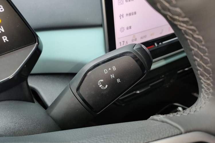 Used Volkswagen ID.4 X 2025 Smart Version Pure & Intelligent Enjoyment Edition
