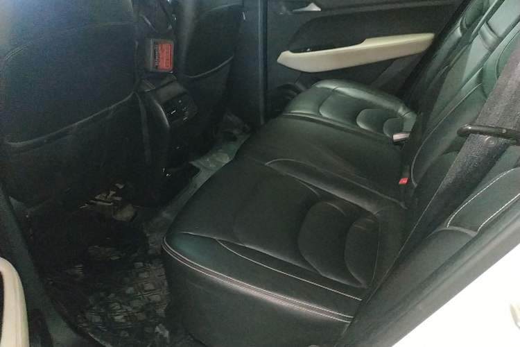 Used Baojun 530 2018 1.5T Manual Luxury Model China V Standard
