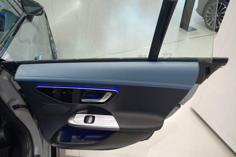 Used Mercedes-Benz EQE 2022 350 First Edition Special Version
