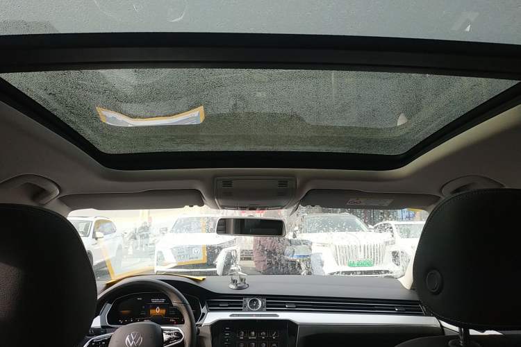 Used Volkswagen Magotan 2025 Zhongxiang Version 280TSI DSG Comfort Edition
