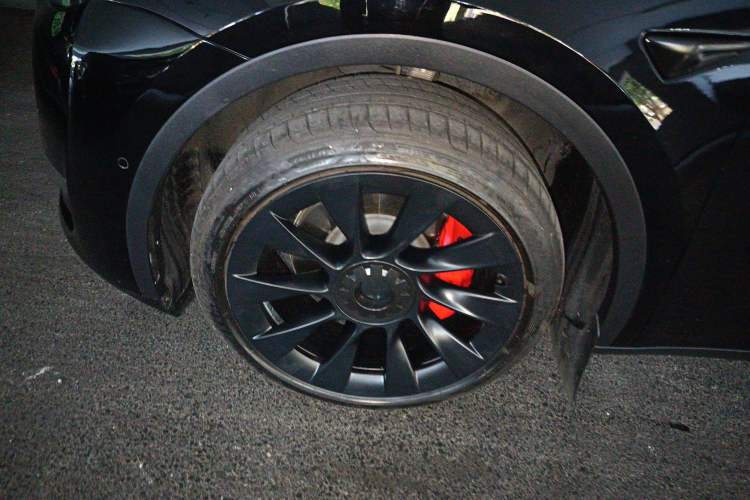 Used Tesla Model Y 2022 Long-Range All-Wheel-Drive Version
