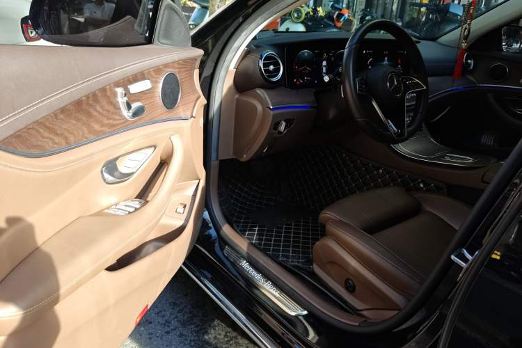 Used Mercedes-Benz E-Class 2022 Updated E 260 L
