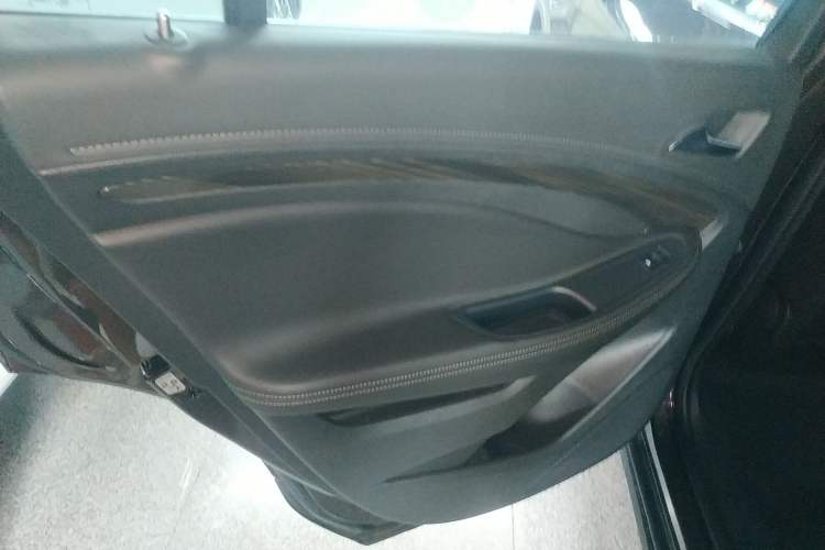 Used Buick Envision 2020 20T Two-Wheel Drive Leading Version
