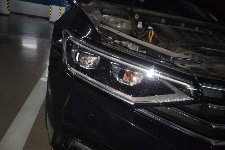 Used Volkswagen Magotan 2021 330TSI DSG 30th Anniversary Edition
