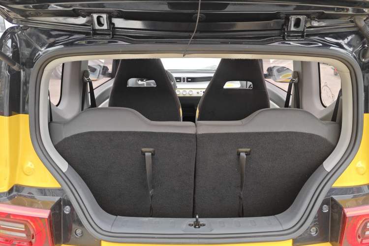 Used Wuling Hongguang MINIEV 2021 Macaron Premium Model – Lithium Iron Phosphate
