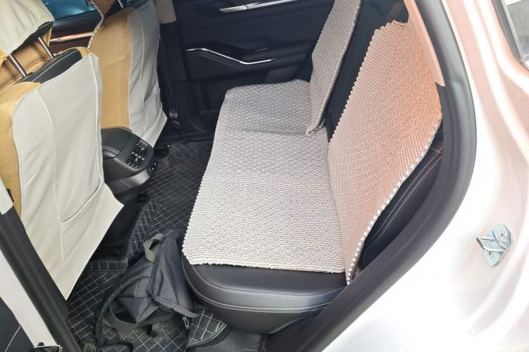 Used Haval H6 2024 1.5T Two-Wheel-Drive Classic Edition
