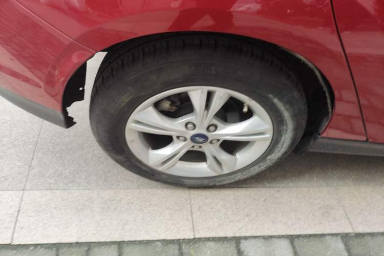 Used Ford Focus 2012 Hatchback 1.6L Automatic Fashion Edition
