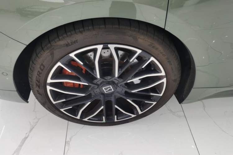 Used Zeekr 001 2024 YOU Edition 100 kWh All-Wheel Drive
