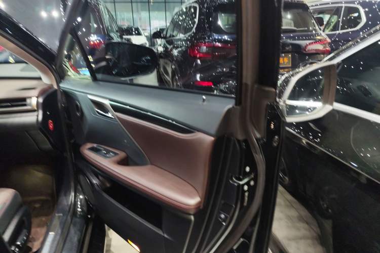 Used Lexus RX 2016 300 4x4 Elegant Edition China VI
