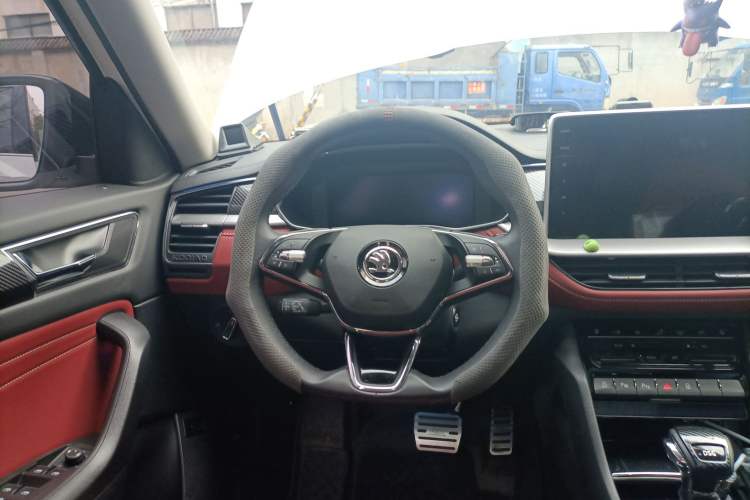 Used Skoda Kodiaq GT 2023 Facelifted TSI380 Four-Wheel Drive Flagship Edition
