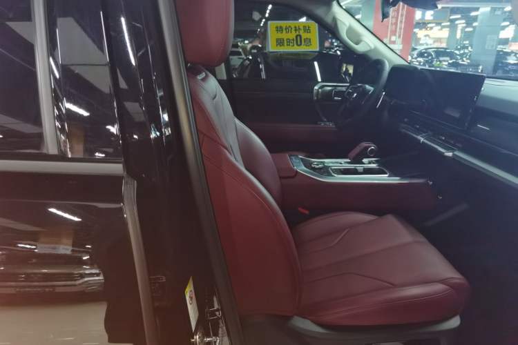 Used Tank 400 2025 2.0T Gasoline Version