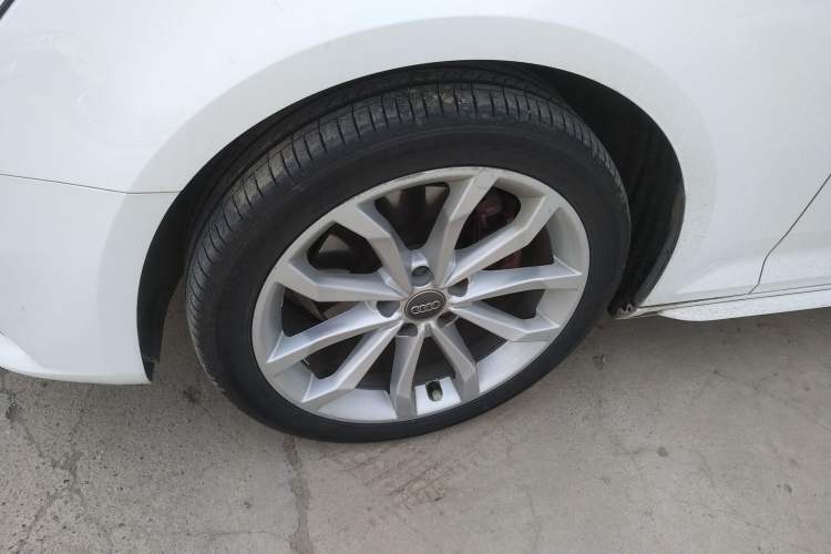 Used Audi A4L 2018 30th Anniversary Edition 40 TFSI Fashion Model