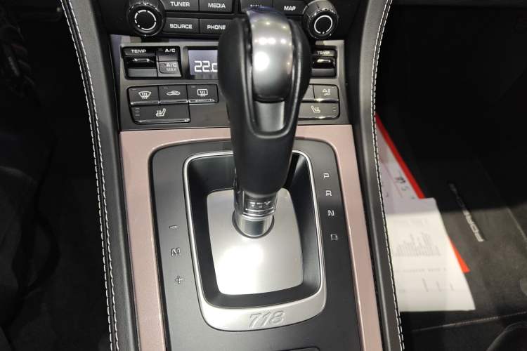 Used Porsche 718 2021 Spyder 2.0T
