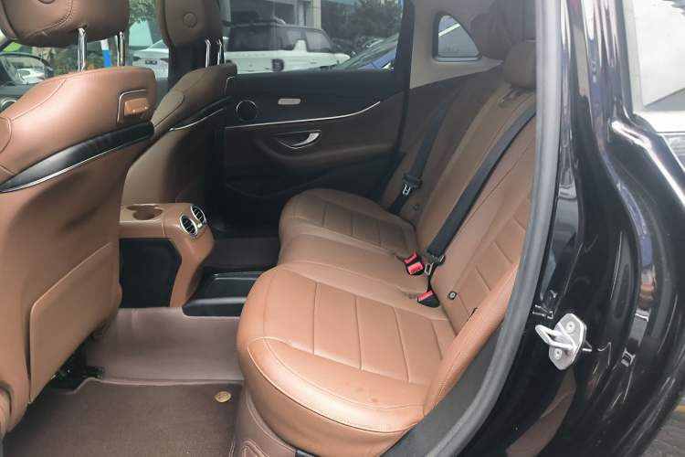 Used Mercedes-Benz E-Class 2018 Restyled E 300 L Sporty and Stylish Edition
