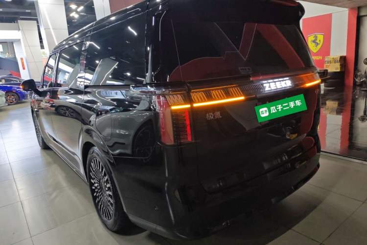 Used Zeekr 009 2024 Six-Seat Executive Version 4WD 108 kWh