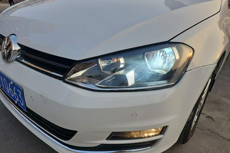 Used Volkswagen Golf 2017 230TSI Automatic Comfort Edition – Celebrating Milestone of One Million Units
