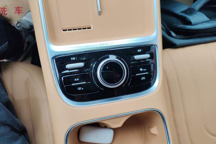 Used  Galaxy Xingjian 7 EM-i 2025 120km Flagship Edition