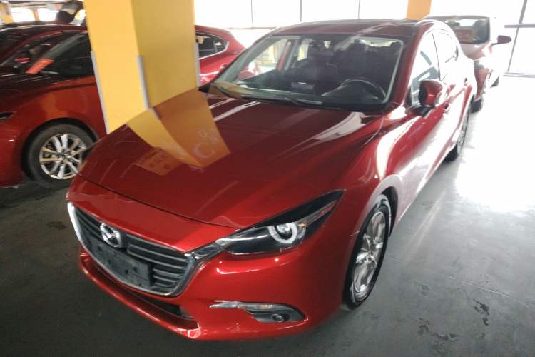 Used Mazda Mazda 3 Axela 2019 Cloud-Controlled Edition Hatchback 1.5L Automatic Luxury Model China VI Standard