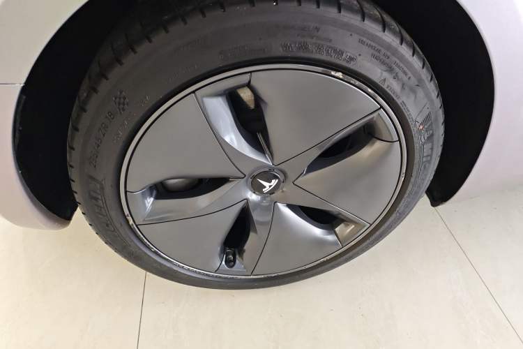 Used Tesla Model 3 (Import) 2019 Standard Range Rear-Wheel Drive Upgraded Version (52 kWh)