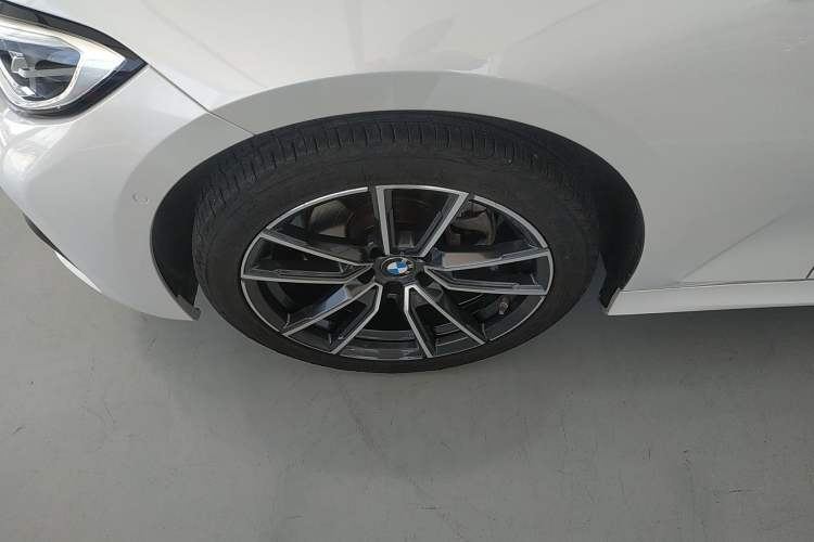 Used BMW 3 Series 2021 Restyled 325Li M Sport Package
