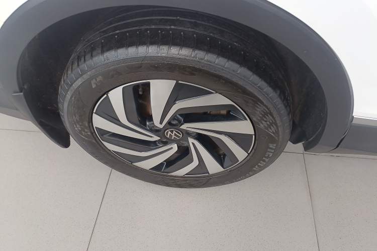 Used Volkswagen Tiguan L 2022 330TSI Automatic Two-Wheel Drive Smart Edition
