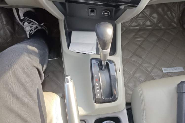 Used Honda Civic 2013 10th Anniversary 1.8L Automatic Luxury Edition
