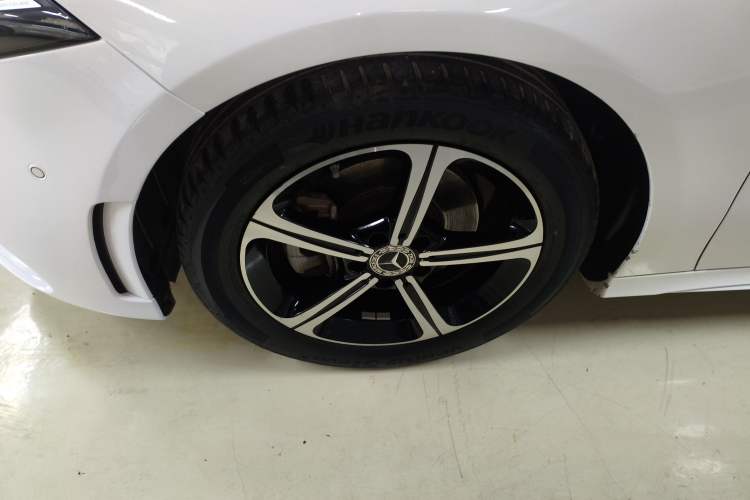 Used Mercedes-Benz A-Class 2022 Revised Version A 200 L Sport Sedan Fashionable Style
