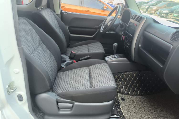 Used Suzuki Jimny 2015 1.3 AT JLX