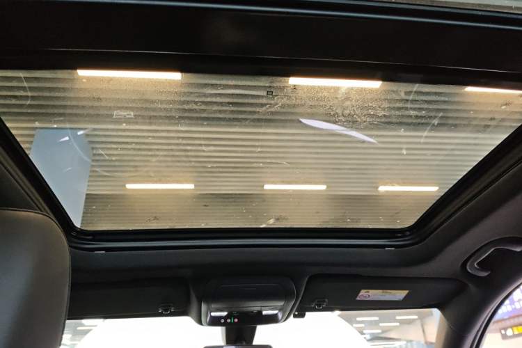 Used Cadillac XT4 2018 28T Two-Wheel Drive Tech Version