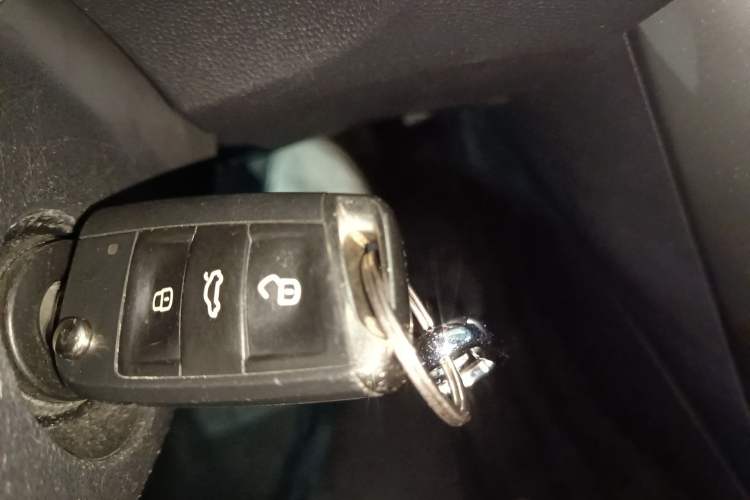 Used Volkswagen T-ROC 2018 230TSI DSG Two-Wheel Drive Advanced Version China V Standard