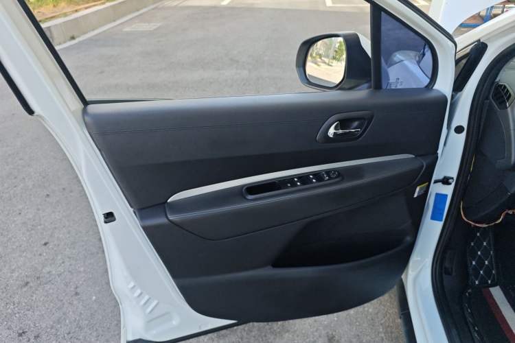 Used Peugeot 3008 2016 2.0L Automatic Classic Edition
