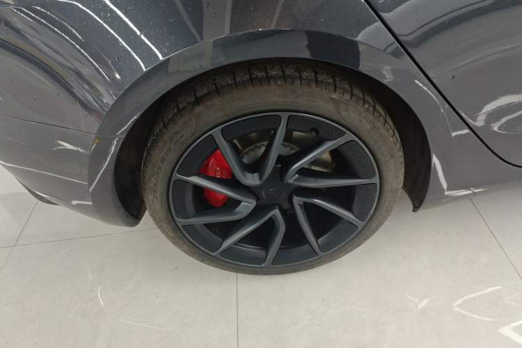 Used Tesla Model 3 2024 High-Performance All-Wheel-Drive Version
