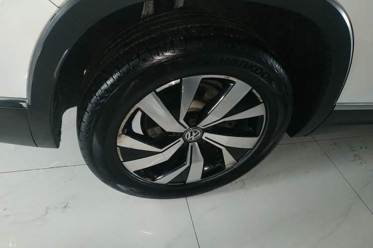 Used Volkswagen Tayron 2019 330TSI Two-Wheel-Drive Luxury Version China V Emission Standard