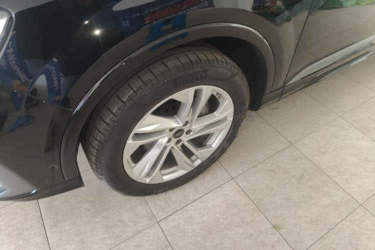 Used Audi Q7 2023 45 TFSI quattro S line Sport model