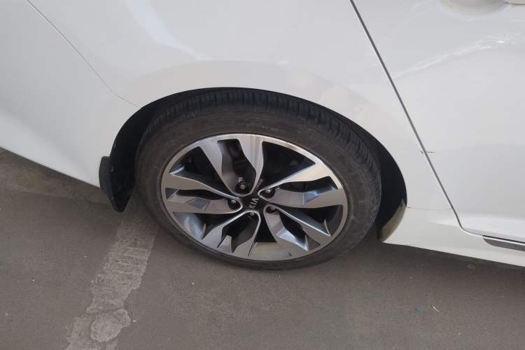 Used Kia K5 2014 2.0L Automatic LUXURY
