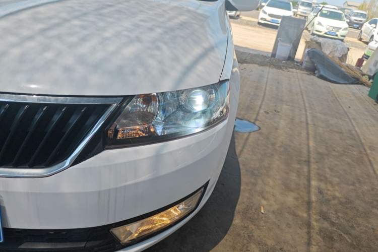 Used Skoda Rapid Spaceback 2016 Revised 1.6L Automatic Chuanxing Version