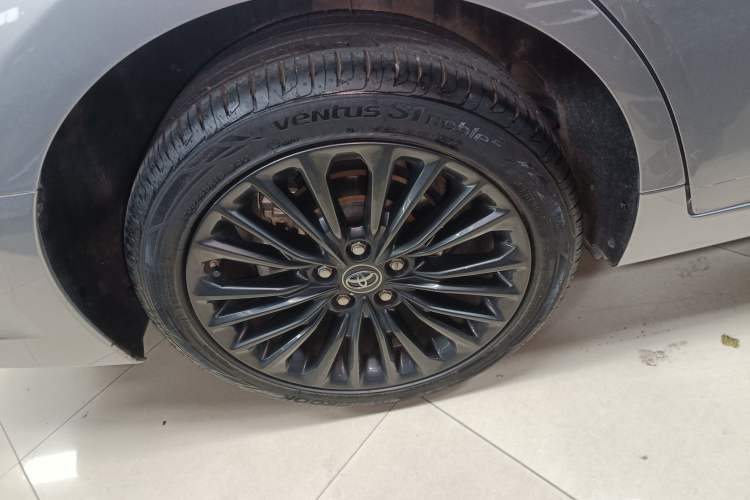 Used Toyota Avalon 2019 2.0L XLE Premium Edition China VI
