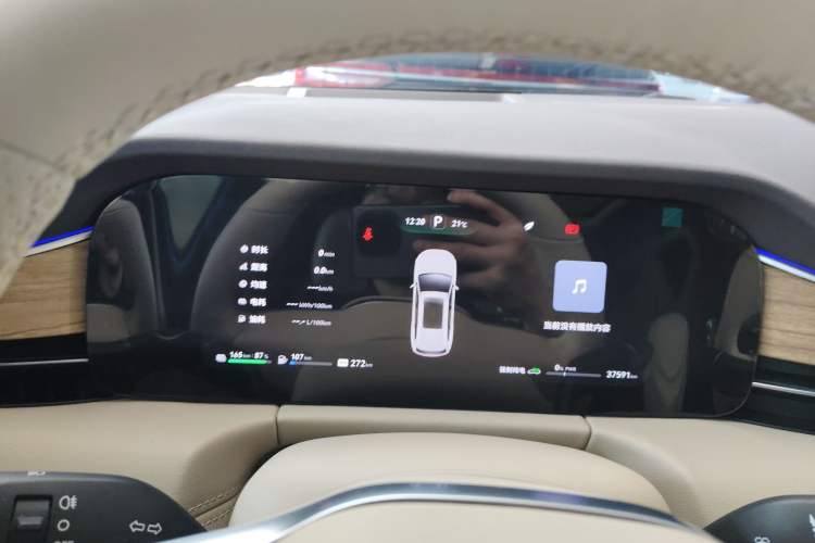 Used Hima AITO M7 2024 1.5T Rear-Drive Plus Version 5 Seats
