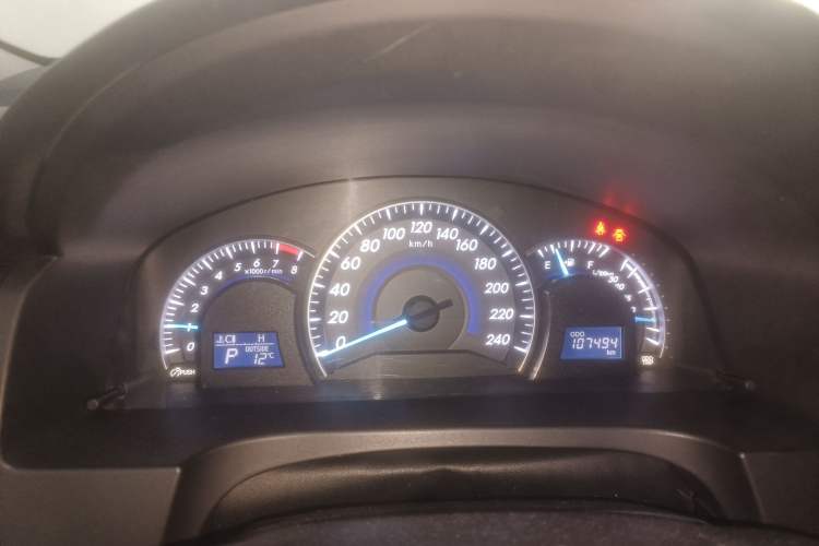 Used Toyota Camry 2016 2.0G 10th Anniversary Leading Edition
