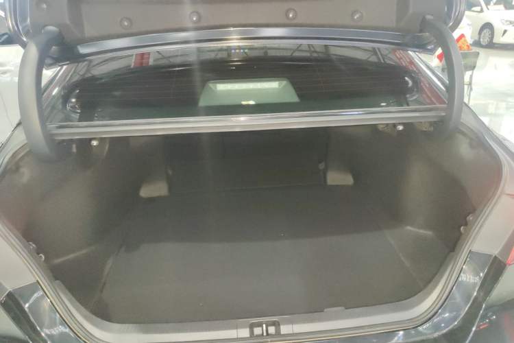 Used Toyota Camry 2022 2.0GVP Premier Edition
