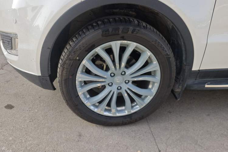 Used Land X7 2015 2.0T Panoramic Prestige Edition
