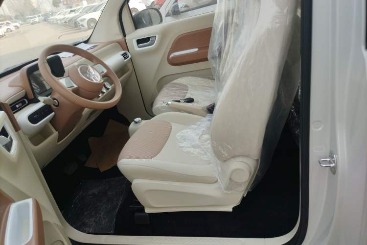 Used Wuling Hongguang MINIEV 2024 3rd Generation 215km Youth Edition