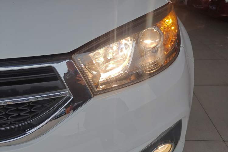 Used Chery Tiggo 3 2015 1.6L CVT ZhiShang Commemorative Edition
