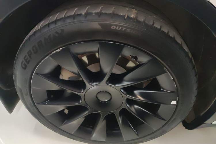 Used Tesla Model Y 2022 Rear-Wheel-Drive Version
